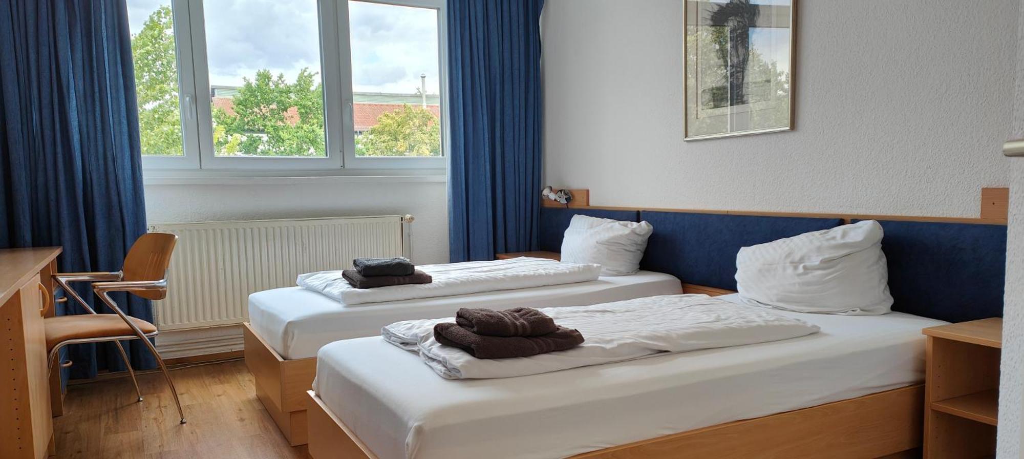Hw - Haus Am Niederfeld Berlino